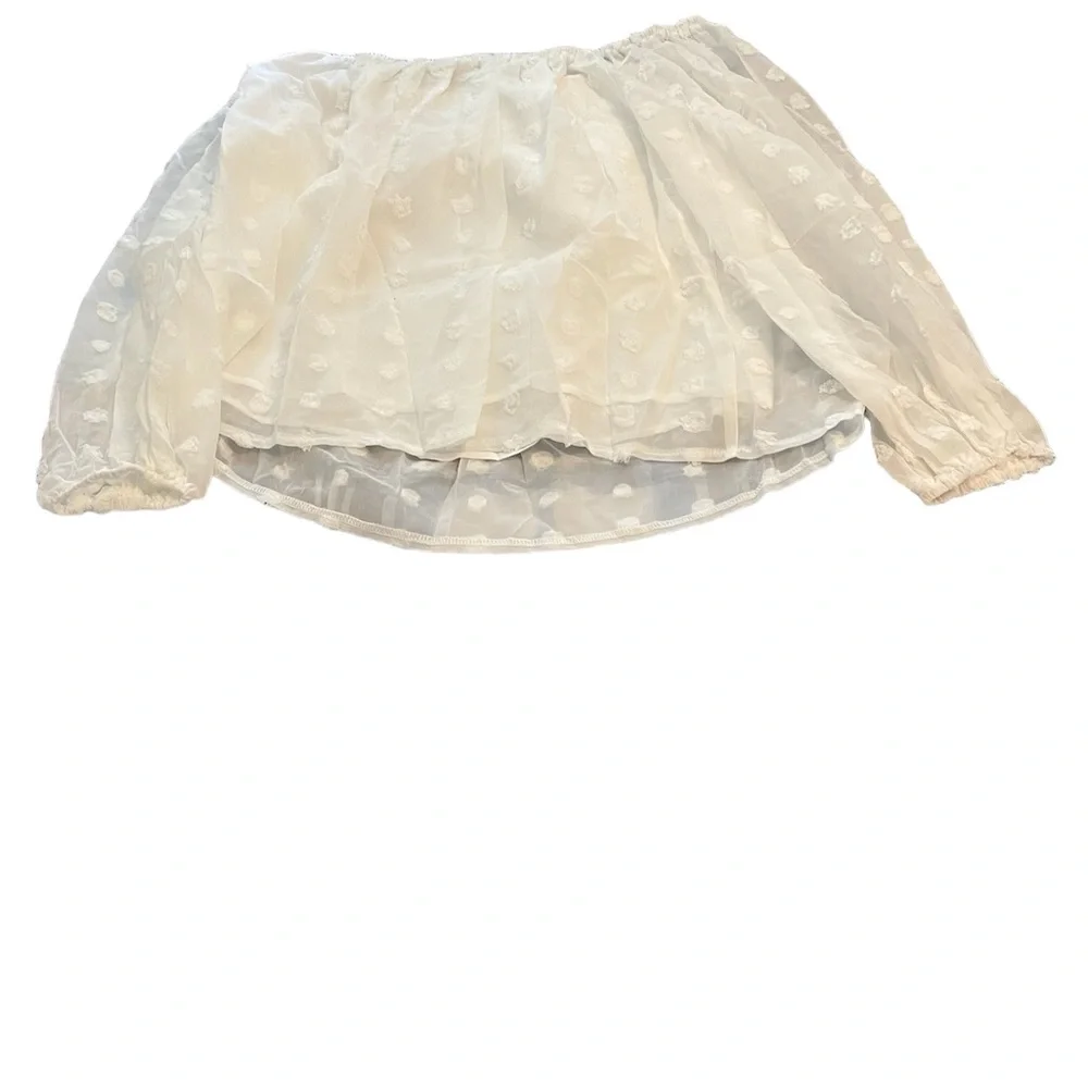 White Swiss dot off the shoulder blouse - Picture 2 of 3